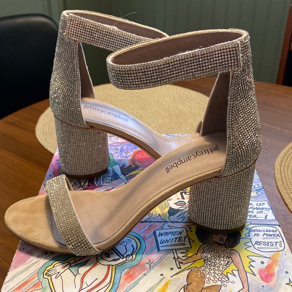 Jeffrey Campbell Laura Size 7 Nude Suede Champagne